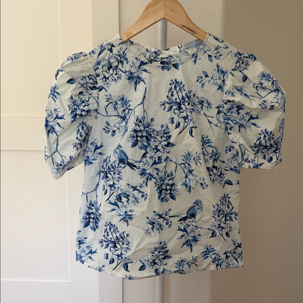 ANTONIO MELANI Blue and White Floral Puff Sleeve Blouse